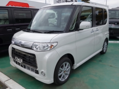 タントカスタム(ダイハツ)未使用車 前方