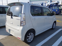ワゴンRスティングレー(スズキ)未使用車 後方