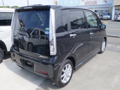 ムーヴカスタム(ダイハツ)未使用車 後方