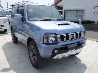 ジムニー4WD(スズキ)未使用車 全体