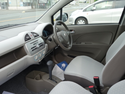 アルトエコ(スズキ)ディーラー試乗車 前席内装