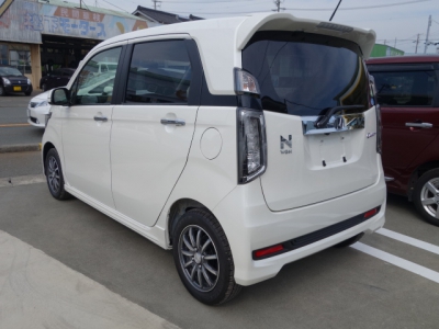 N-WGN(ホンダ)ディーラー試乗車 後方