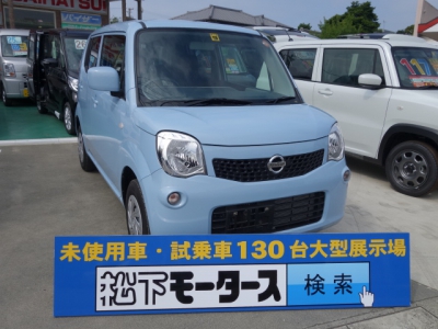 モコ(ニッサン)ディーラー試乗車 全体