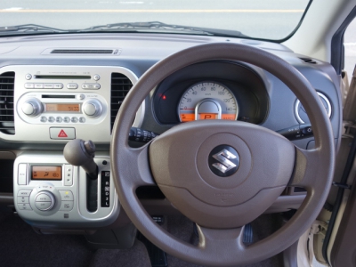 ＭＲワゴンWit(スズキ)中古車 後席から見た前席