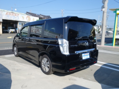 ステップワゴンスパーダ(ホンダ)中古車 後方