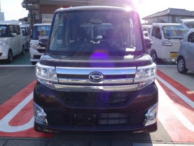タントカスタム(ダイハツ)未使用車 内外装写真他２