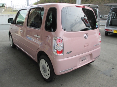 ミラココア(ダイハツ)未使用車 後方