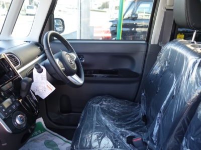タントカスタム(ダイハツ)未使用車 前席内装