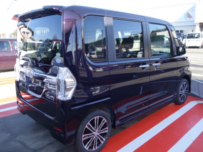 タントカスタム(ダイハツ)未使用車 内外装写真他１