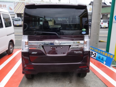 タントカスタム(ダイハツ)未使用車 後席内装