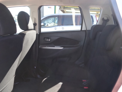 デイズ(ニッサン)ディーラー試乗車 後席内装