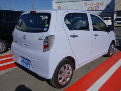 ミライース(ダイハツ)ディーラー試乗車 内外装写真