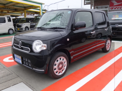 ミラココア(ダイハツ)ディーラー試乗車 前方