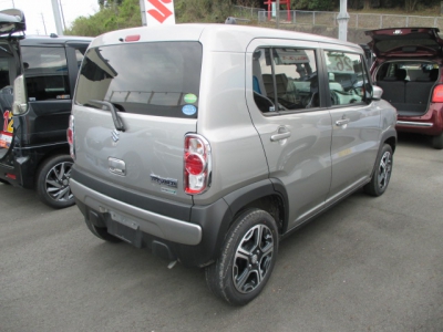 ハスラー(スズキ)ディーラー試乗車 前席内装