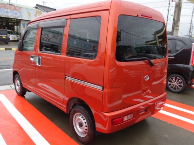 ハイゼットカーゴ(ダイハツ)ディーラー試乗車 前方