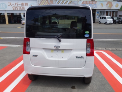 タント(ダイハツ)登録済未使用車 内外装写真
