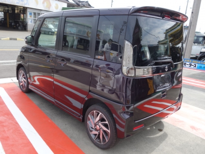 スペーシアカスタム(スズキ)届出済未使用車 後方