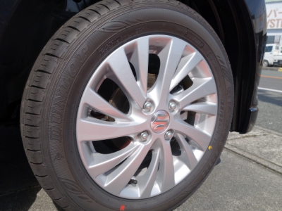 ワゴンR(スズキ)未使用車 後席から見た前席