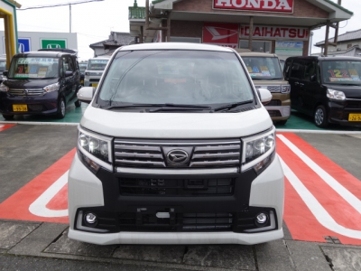 ムーヴカスタム(ダイハツ)登録済未使用車 内外装写真他２