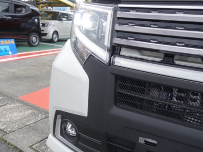 ムーヴカスタム(ダイハツ)登録済未使用車 内外装写真他