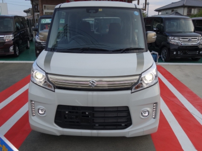 スペーシアカスタム(スズキ)届出済未使用車 内外装写真他２