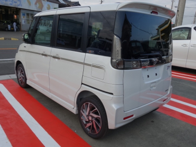 スペーシアカスタム(スズキ)届出済未使用車 後方