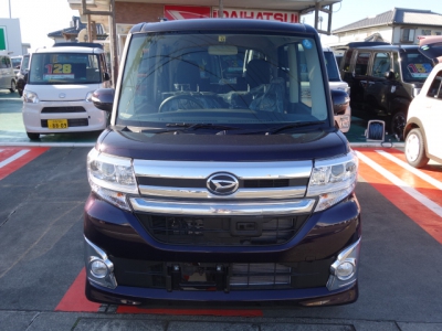 タントカスタム(ダイハツ)登録済未使用車 内外装写真他２