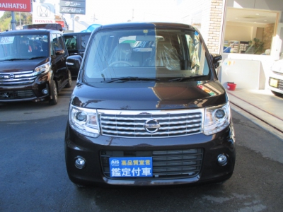 モコ(ニッサン)ディーラー試乗車 内外装写真他２