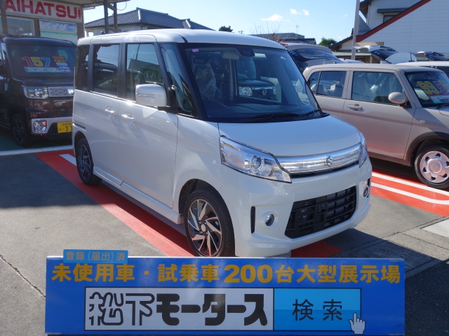スペーシアカスタム(スズキ)未使用車全体拡大