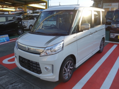 スペーシアカスタム(スズキ)届出済未使用車 前方