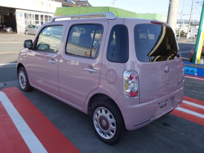 ミラココア(ダイハツ)登録済未使用車 後方