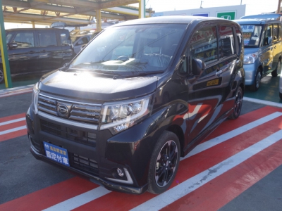 ムーヴカスタム(ダイハツ)登録済未使用車 前方