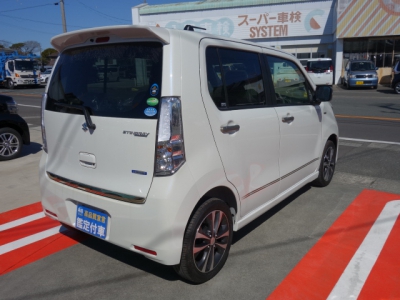 ワゴンRスティングレー(スズキ)登録済未使用車 内外装写真他