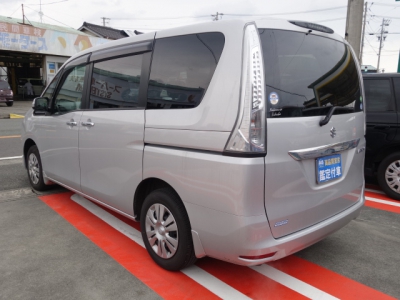 ランディ(スズキ)ディーラー試乗車 後方