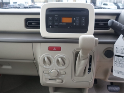 ラパン(スズキ)登録済未使用車 内外装写真他