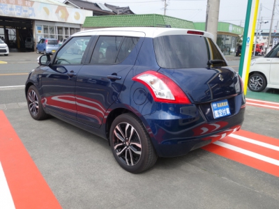 スイフト(スズキ)ディーラー試乗車 後方