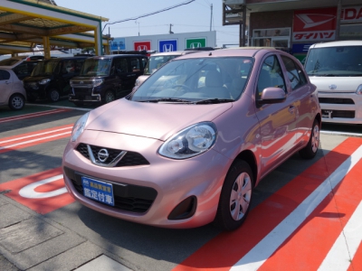マーチ(ニッサン)ディーラー試乗車 前方
