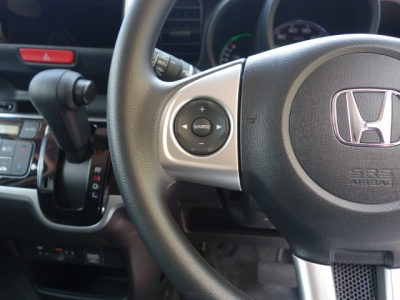 N-BOX(ホンダ)登録済未使用車 内外装写真他２