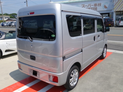エブリイバン(スズキ)ディーラー試乗車 内外装写真他