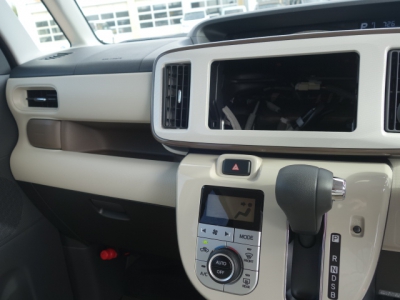 ムーヴキャンバス(ダイハツ)登録済未使用車 内外装写真他２