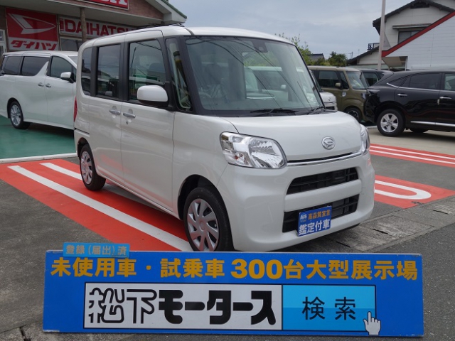 タント(ダイハツ)登録済未使用車全体拡大