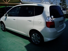 フィット(ホンダ)中古車 後方