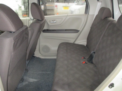 N-WGN(ホンダ)登録済未使用車 後席内装