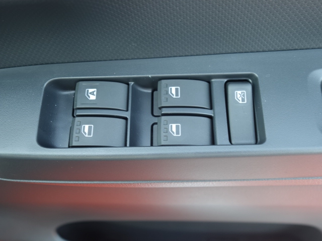 プレオプラス(スバル)登録済未使用車 7