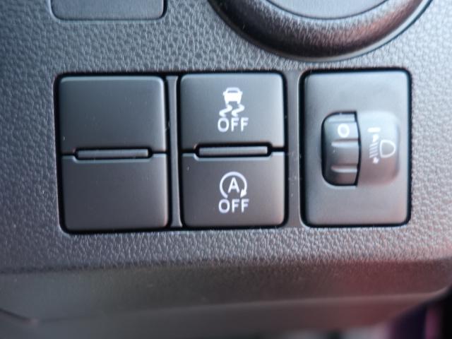 プレオプラス(スバル)登録済未使用車 8