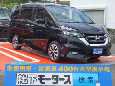 セレナハイブリッド(ニッサン)登録済未使用車 全体