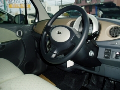 ムーヴラテ(ダイハツ)中古車 前席内装