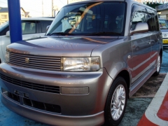 bB(トヨタ)中古車 前方
