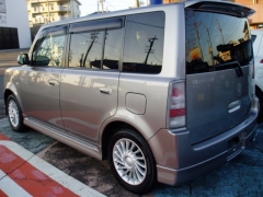 bB(トヨタ)中古車 後方