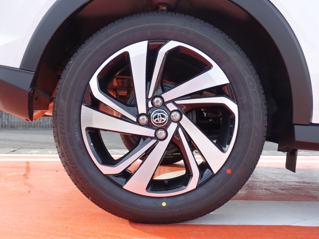 ライズ(トヨタ)登録済未使用車 9